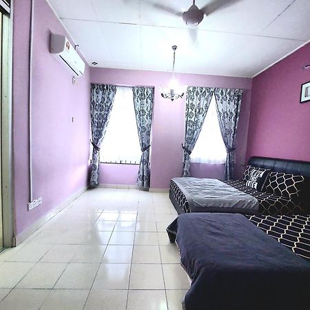 E&A Homestay Klia/ Sepang/ Nilai Extérieur photo