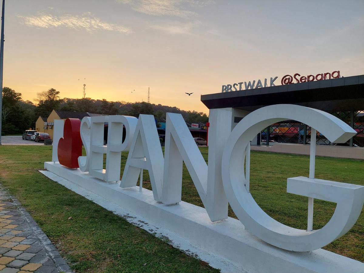 E&A Homestay Klia/ Sepang/ Nilai Extérieur photo