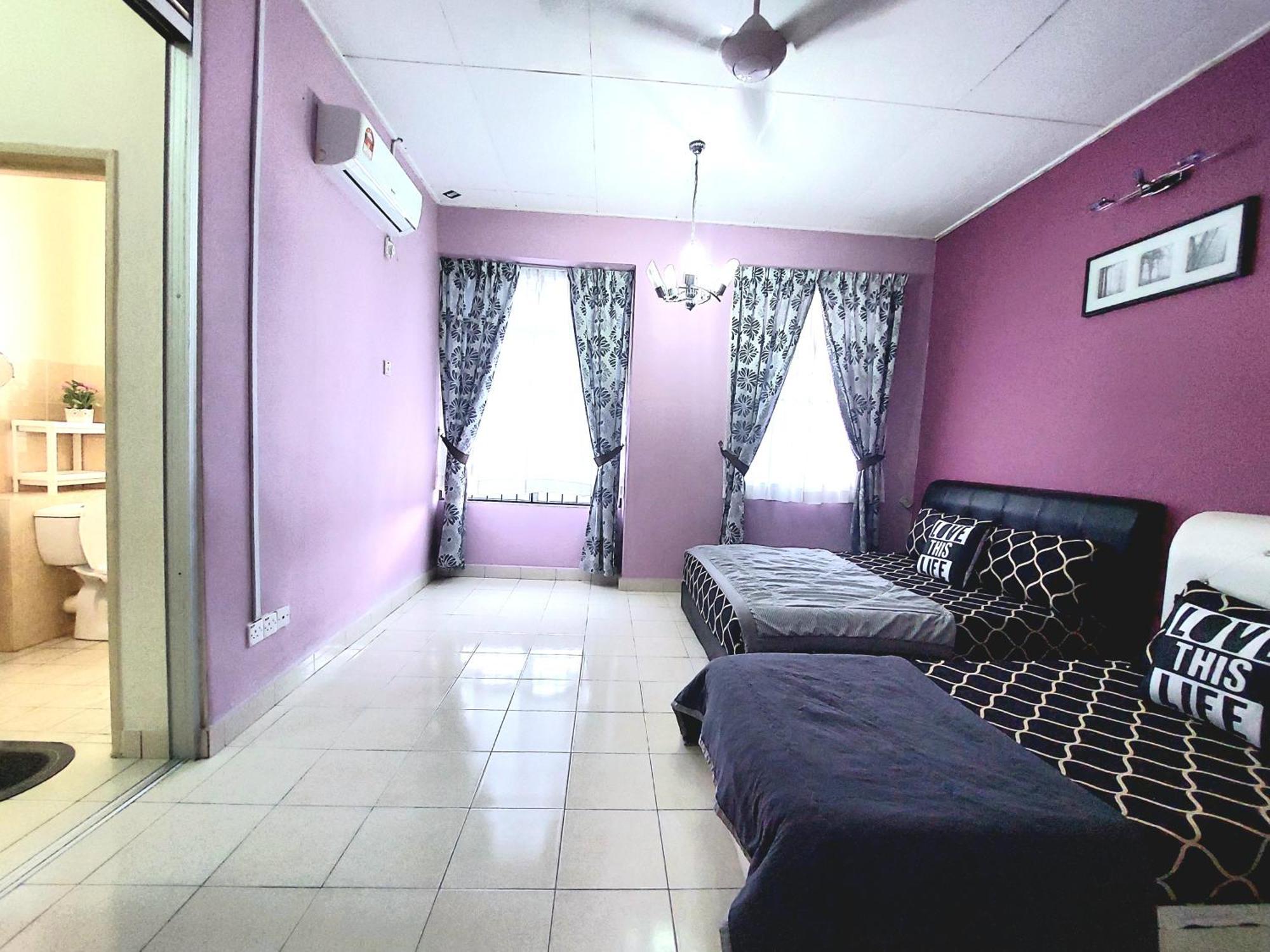 E&A Homestay Klia/ Sepang/ Nilai Extérieur photo
