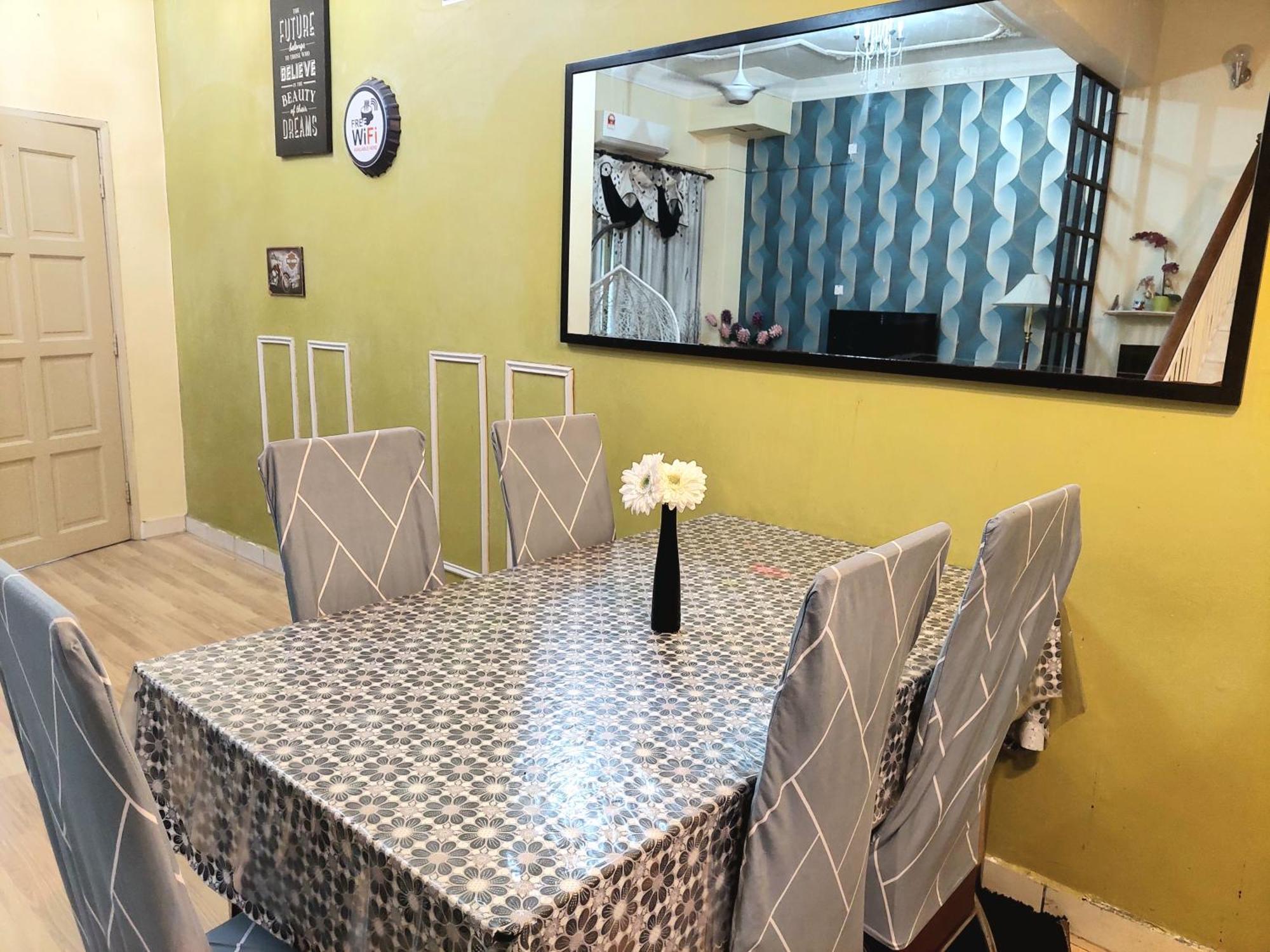 E&A Homestay Klia/ Sepang/ Nilai Extérieur photo